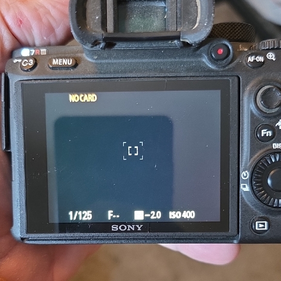 Sony Alpha A7R ILCE-7R 36.4MP Digital Camera - As-Is Has Red screen Needs Repair - Picture 7 of 8